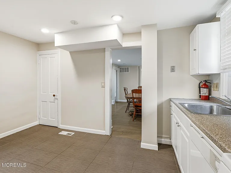 1114 Summerfield Ave — Photo 11