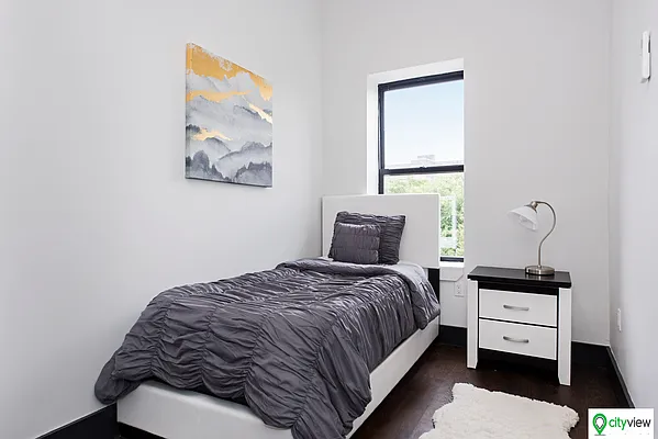 Rented by City View Living | media 54