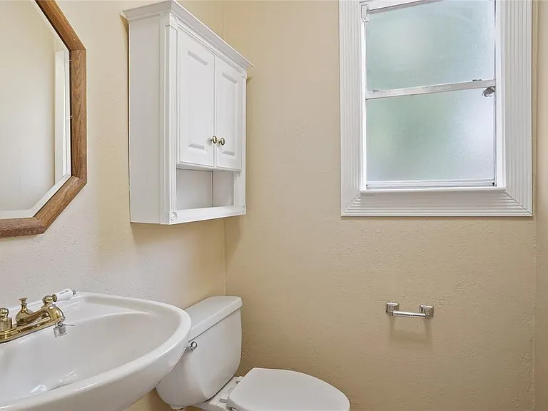 10518 Linecamp Dr — Photo 8
