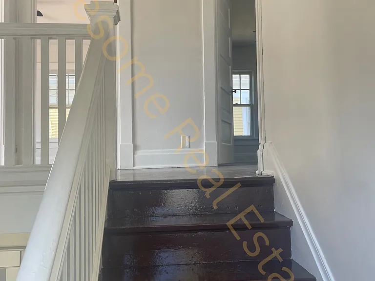 132 E Paint St — Photo 14