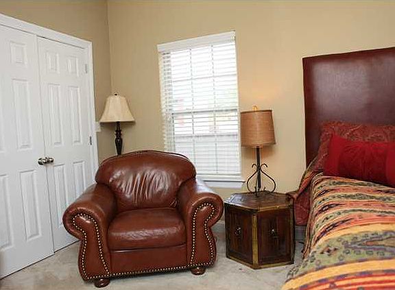 5th image of 3218 Veterans Memorial Pkwy APT 814