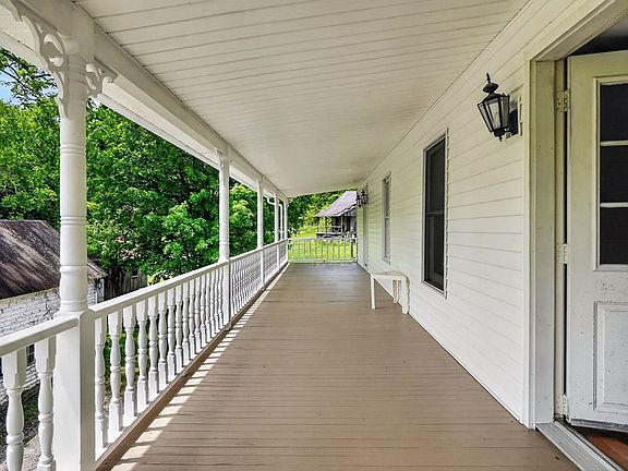 39th image of 181 Tinsley Ln