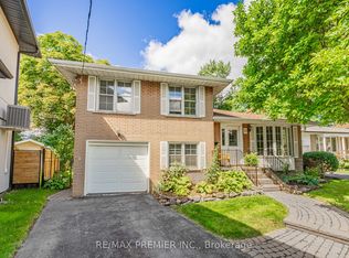 21 Halbadier Pl, Toronto, ON M9B 2H4