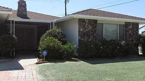 415 S Tahquitz Ave Photo 1
