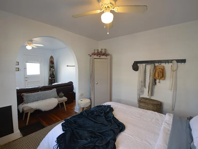 2043 Eaton St — Photo 8