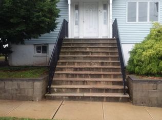 71 2nd Ave APT 2, Secaucus, NJ 07094