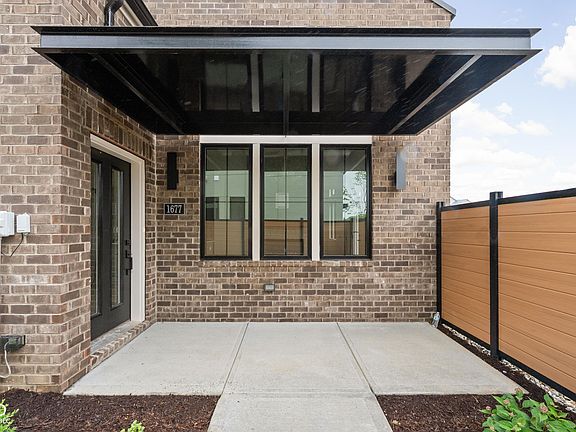 3rd image of 1677 Solebar Way
