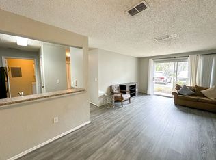 3705 SW 27th St APT 317, Gainesville, FL 32608