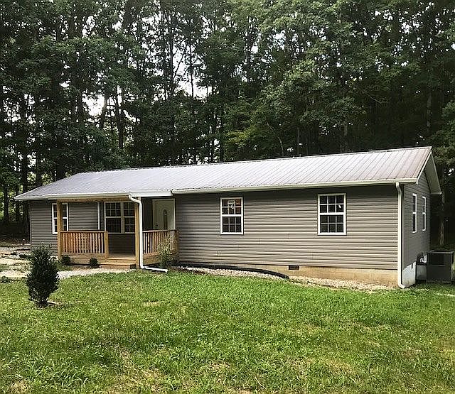 1st image of 909 Forest Ln