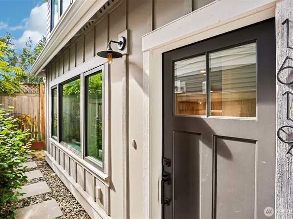 1619 3rd Avenue W, Seattle, WA 98119