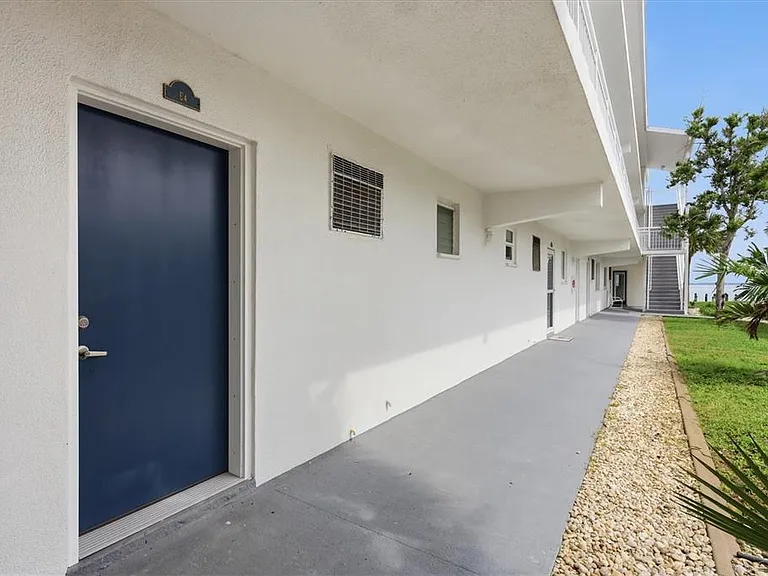 769 John Ringling Blvd #4 — Photo 3