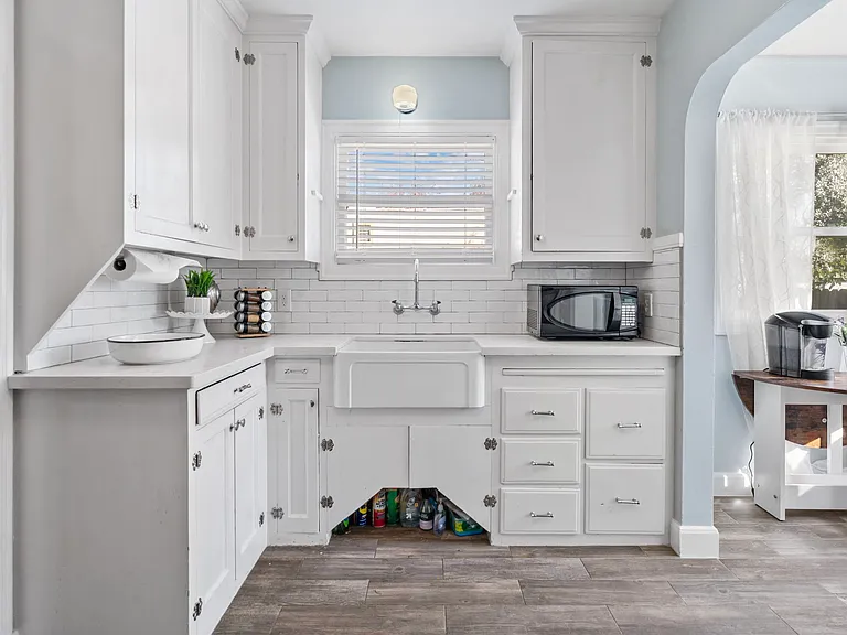 1622 W Harding Way — Photo 10