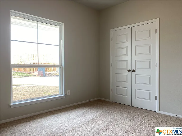 132 Lyndon Dr — Photo 18