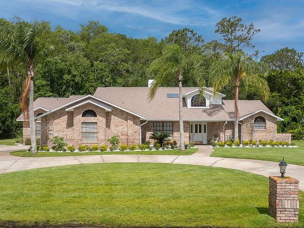 3 Crescent Lake Way