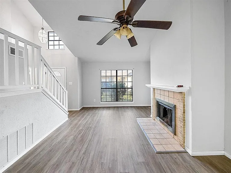 28 Brewster Ct — Photo 31