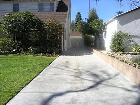 2nd image of 5737 Allott Ave