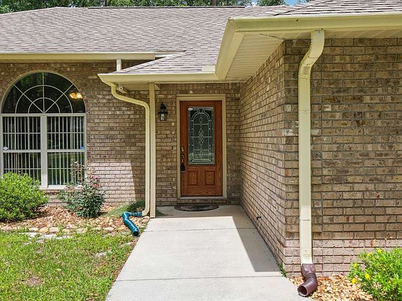 3rd image of 1553 NW Frontier Dr