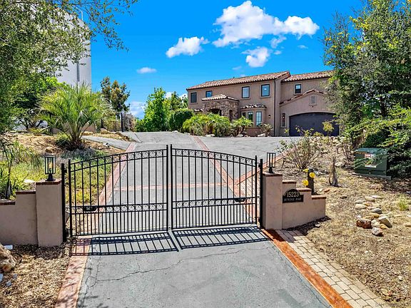 3rd image of 15223 Skyridge Rd