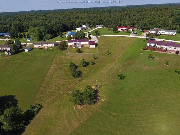 4th image of 361 Highland Dr