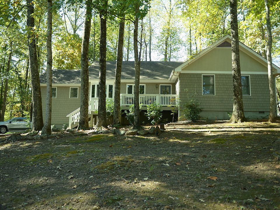 3 Bedroom 2 Full Bath Home 