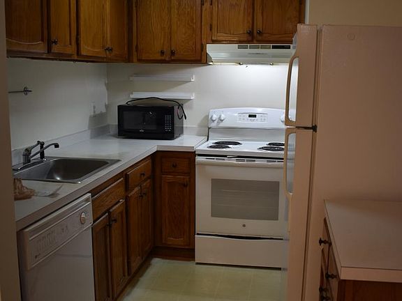 4th image of 13119 Wonderland Way