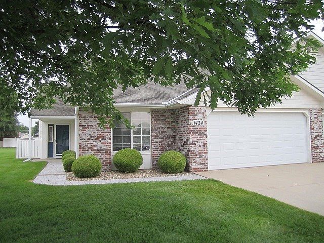 1st image of 1424 Wood Bridge Ct