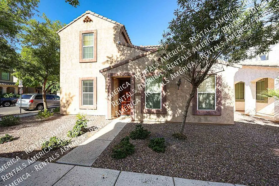 3 bed, 2.5 bath, 1500 sqft, $1,950 — Photo 3