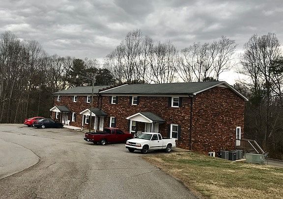 3rd image of 151 Bell Court Dr #17502917