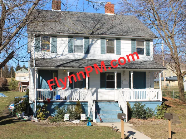 229 Thomas St, Mount Pleasant, PA 15666