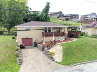 18 Westmoreland Dr, Monessen, PA