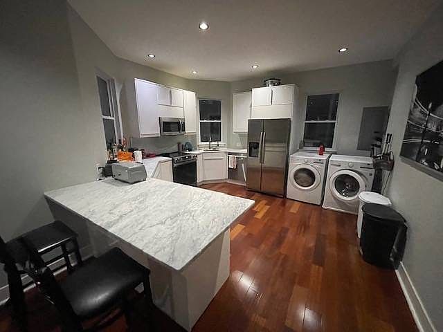 1st image of 514 Quincy St NW #1