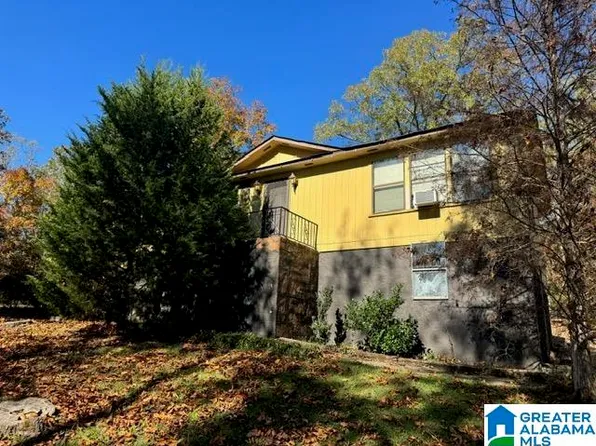 300 McDanal Dr, Pell City, AL 35128