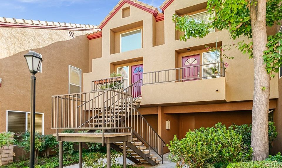 1st image of 22707 Copper Hill Dr Unit 27