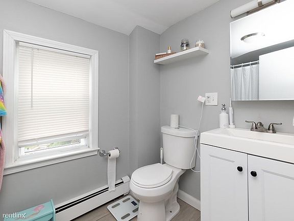 8 Mckone #3 Boston - Dorchester Unit Photo 15
