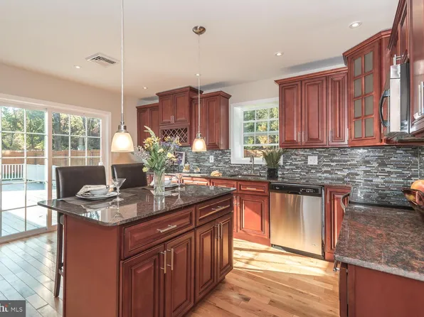 412 Norristown Rd, Horsham, PA 19044