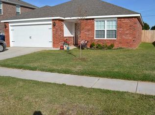 2528 Canyon Creek Dr, Yukon, OK 73099