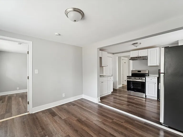 2120 E Gwinnett St — Photo 21