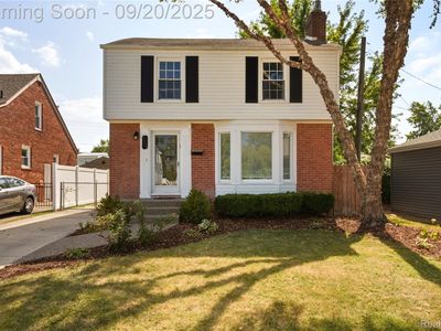 1059 Columbia Rd, Berkley, MI, 48072