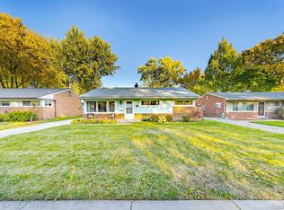 44 Huntley Ave, Clawson, MI 48017
