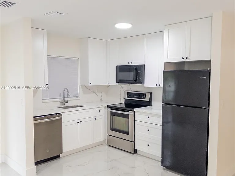5400 NW 18th St #3N — Photo 7