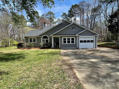 104 Edgewater Dr NW, Concord, NC, 28027