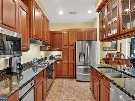 3rd image of 810 Belmont Bay Dr APT 302