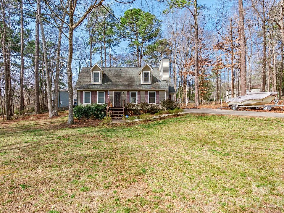 1st image of 4834 Country Oaks Dr