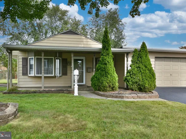 225 Yorkshire Rd, Fairless Hills, PA 19030