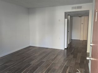 221 W Tulare Ave #I, Visalia, CA 93277