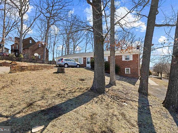 4th image of 2502 Ridgedale Rd