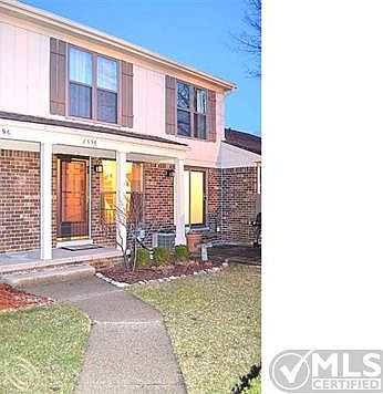 2 Story Updated Condo