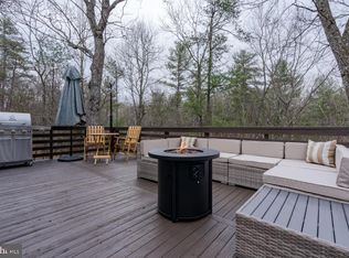 144 Palmer Rd, Basye, VA 22810