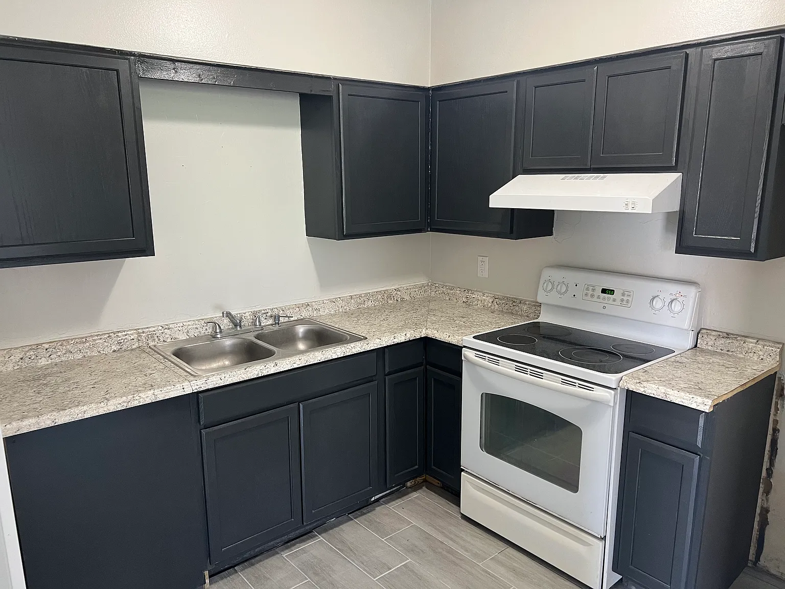 108 W Ball St — Photo 2