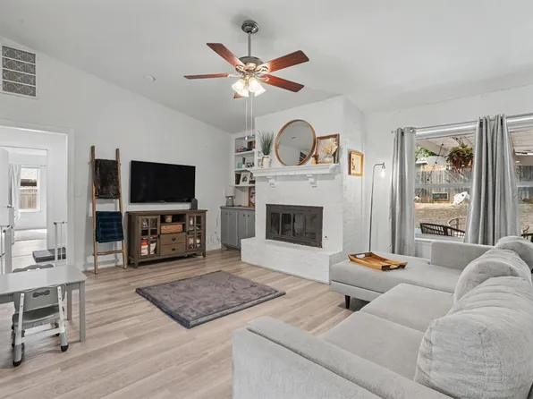 2421 Appleway St, Edmond, OK 73013